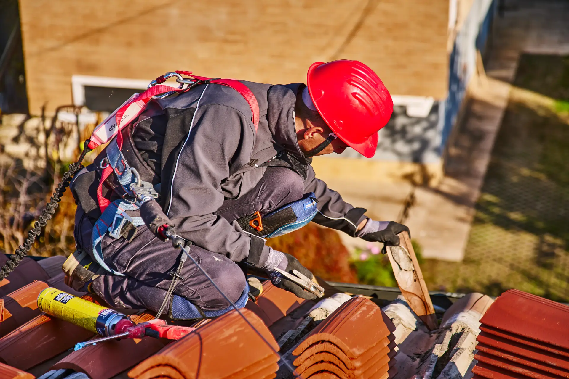 manutenzione-tetto-senza-ponteggi-edilizia-acrobatica-4
