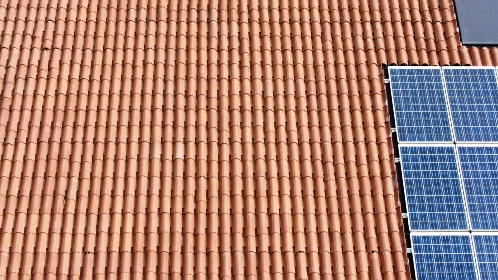 sistemazione-tetto-lombardia-manutenzione-tetto